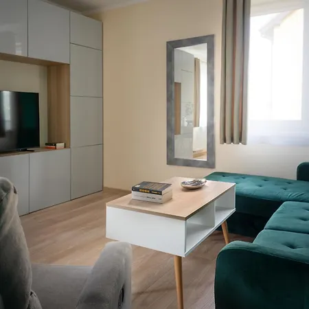 Apartament Gaj Comfort With Balcony & Ac Properunit *