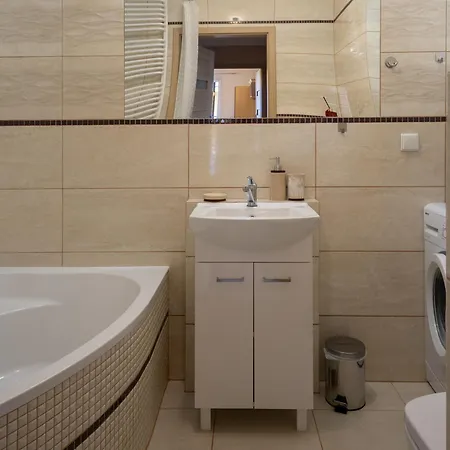 Gaj Comfort With Balcony & Ac Properunit * Wrocław