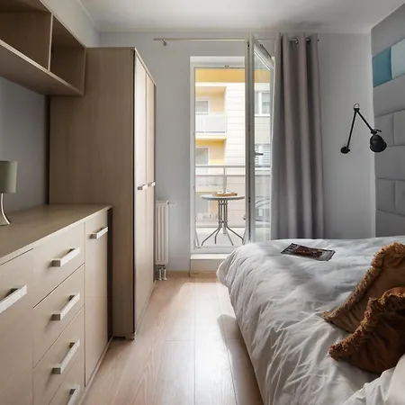 Gaj Comfort With Balcony & Ac Properunit * 브로츠와프