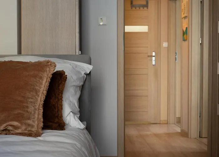 Gaj Comfort With Balcony & Ac Properunit 브로츠와프